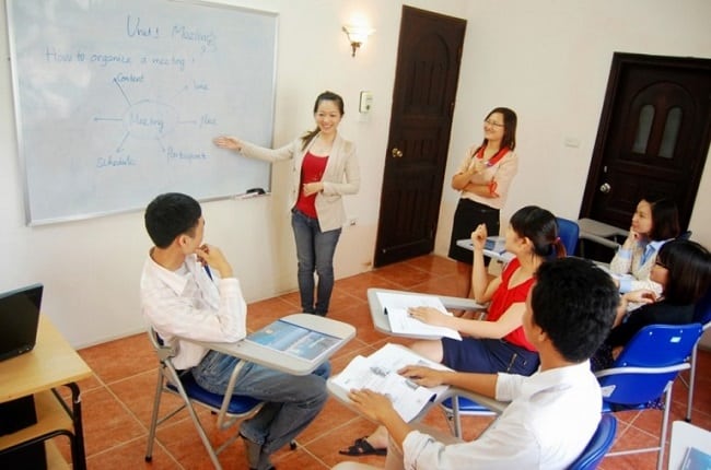 Giáo viên ngoại ngữ cũng là công việc được ưu tiên tuyển dụng