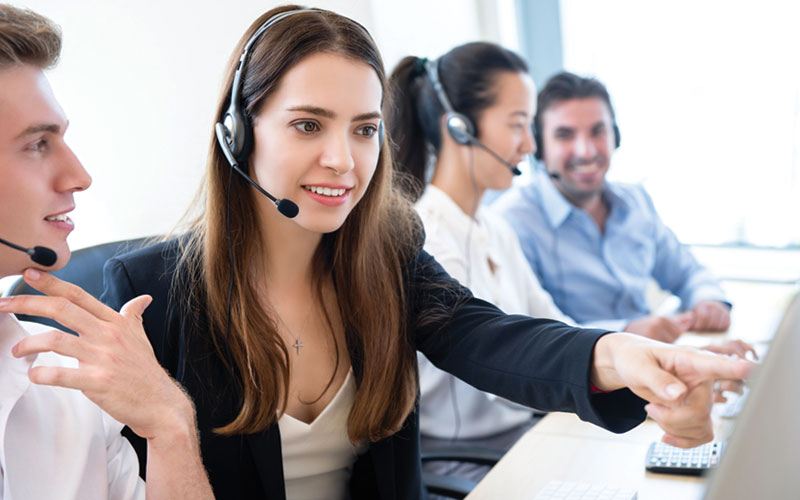 Một trong những tiêu chí tuyển dụng chăm sóc khách hàng là biết cách lắng nghe nhu cầu của khách hàng